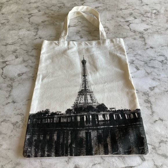 Handbags - Tall tote with the Eiffel Tower Canvas Tote Bag NWOT